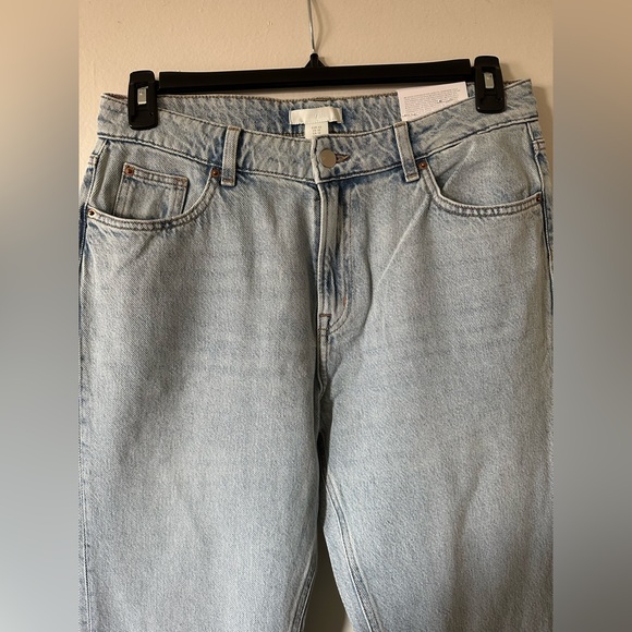 H & M Split Hem Jeans - Picture 4 of 8
